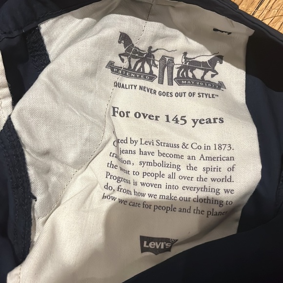 Levi’s Shorts - Picture 12 of 15
